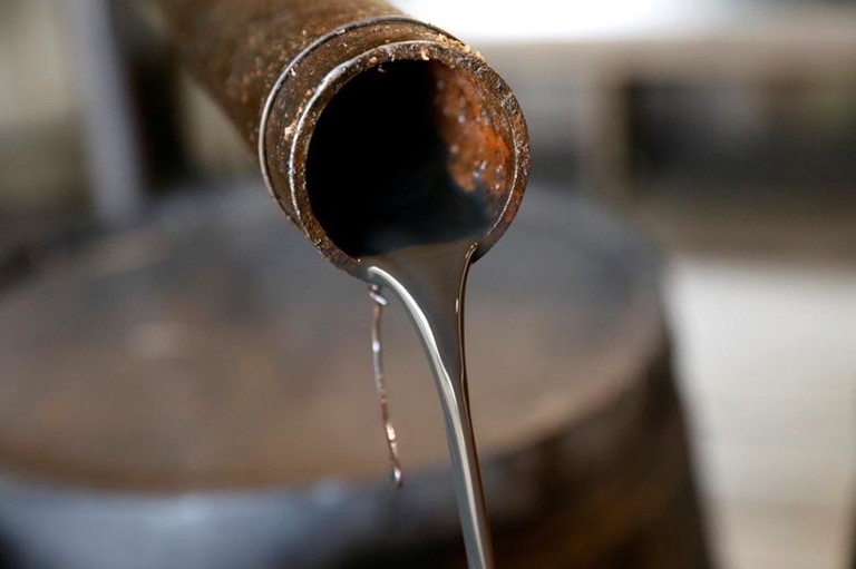 Giá dầu thô tại Mỹ giảm xuống mức kỷ lục trong vòng 18 năm